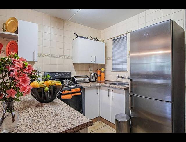 2 BEDROOM TOWNHOUSE FOR SALE IN BEDFORD GARDENS